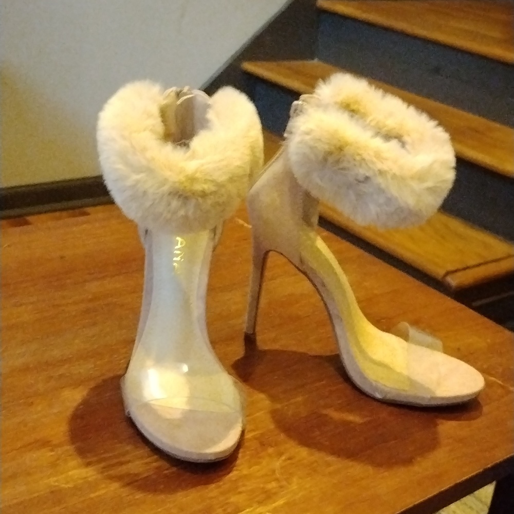 Jesse nude faux fur Heels